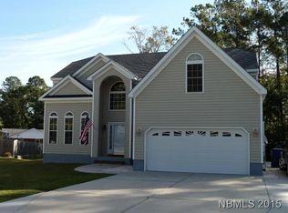 400 Creekbridge Ct, Havelock, NC 28532