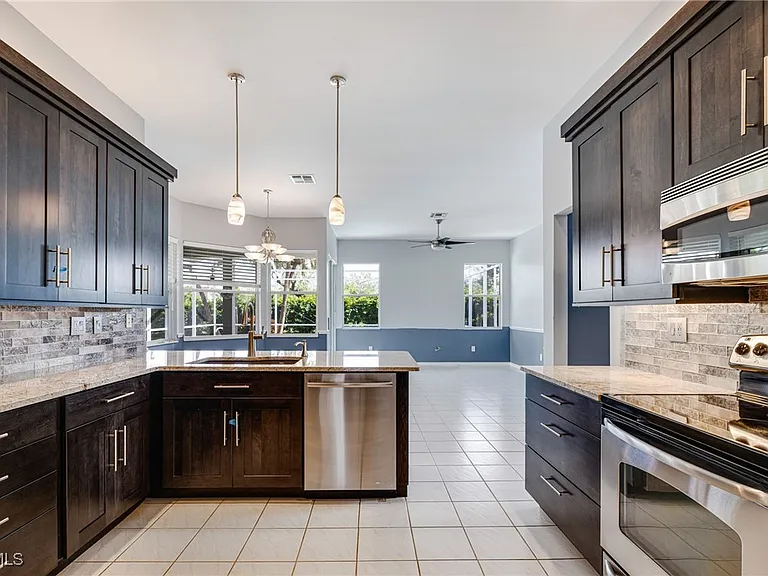 12986 Kedleston Cir — Photo 5