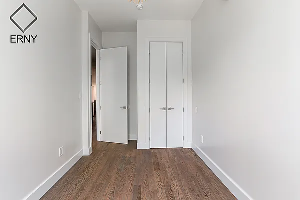 Rented by ERNY LLC | media 49