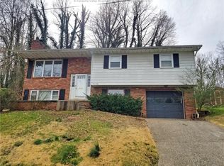 940 Elmhurst Dr, Saint Albans, WV 25177