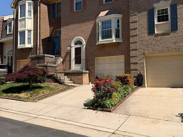 5976 Norham Dr — Photo 3