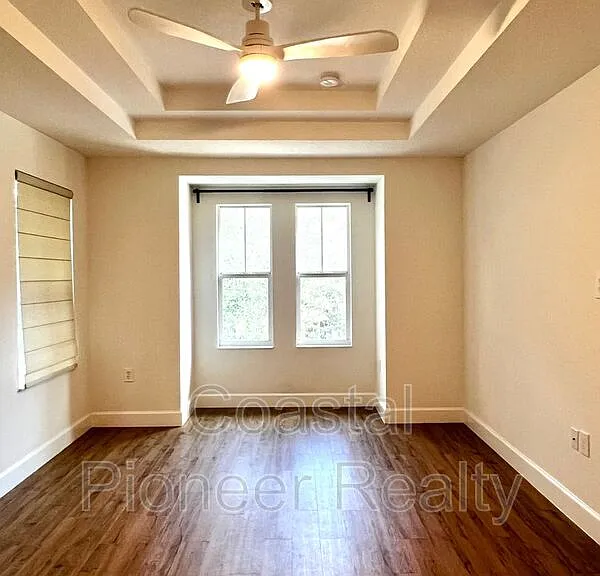 1738 W Spruce St — Photo 33