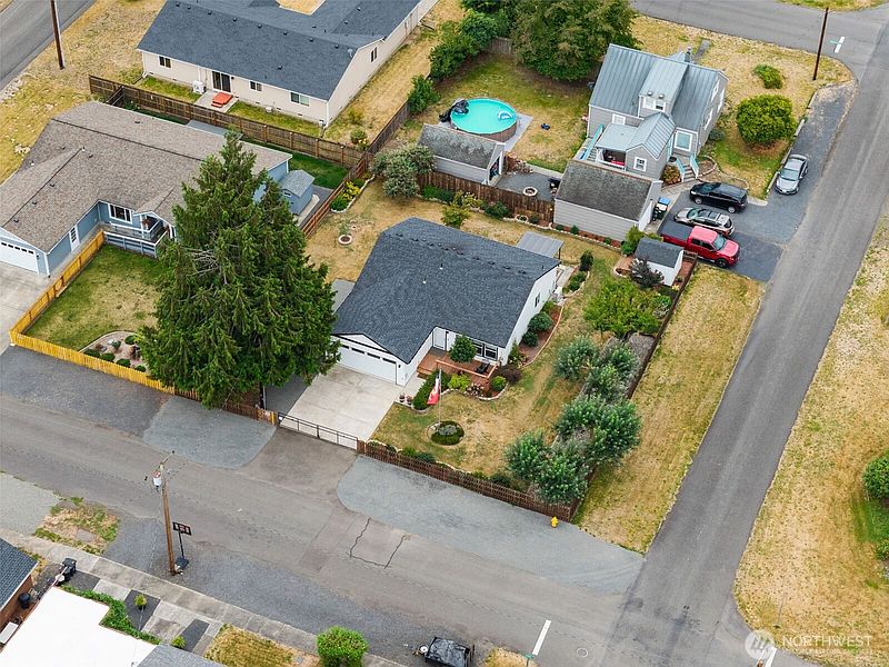 4th image of 311 Pine Street