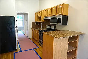 Rented by R New York