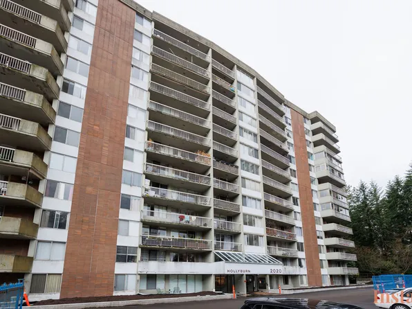 2020 Fullerton Ave #1102, North Vancouver, BC V7P 3G3