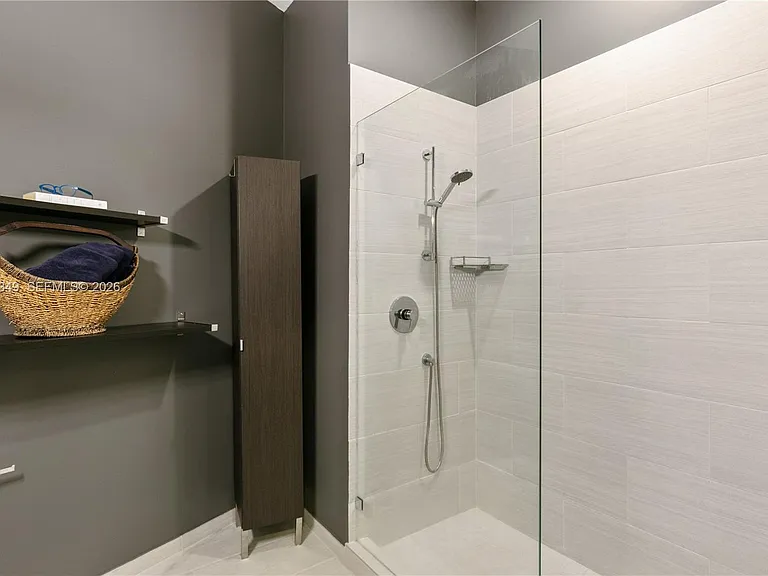 2669 S Bayshore Dr #704N — Photo 33