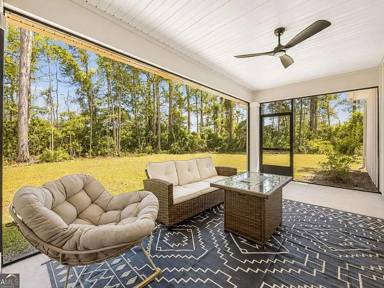 100 Carrington Way — Photo 29