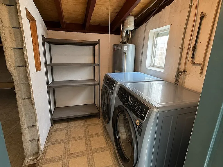 349 W Exeter St — Photo 14