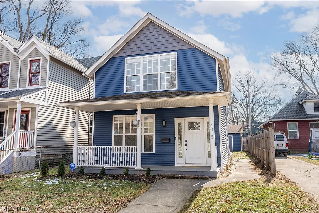 4015 John Ave photo 1
