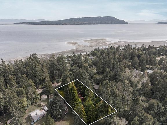 2nd image of 1701 Dalziel Rd