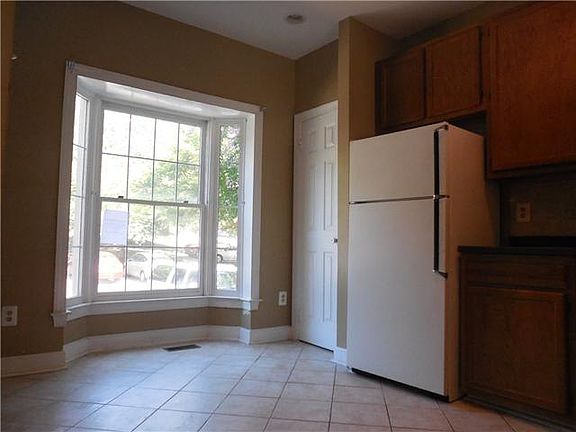 4th image of 6308 Spence Pl
