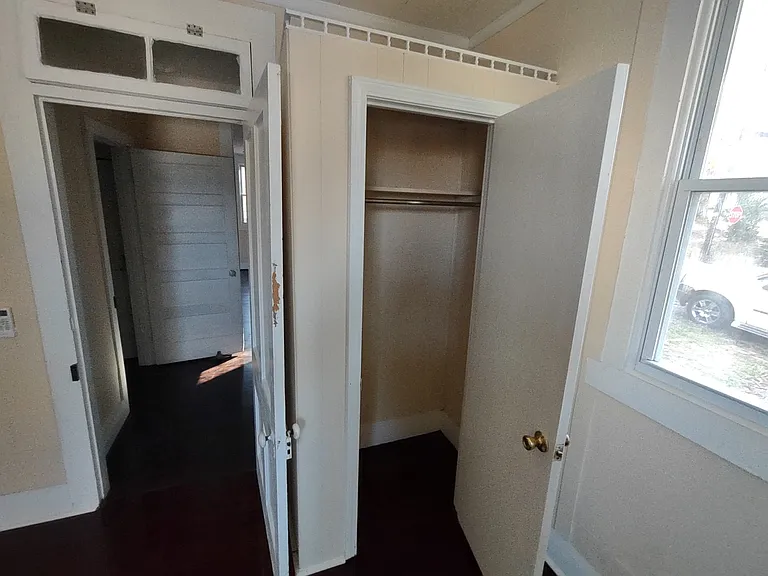 219 E High St — Photo 6