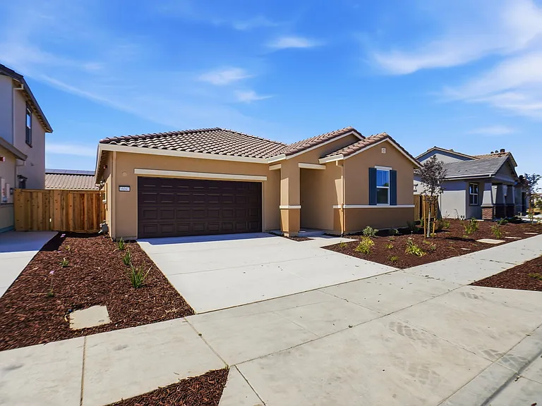 16047 Pirates Cove Ln — Photo 14