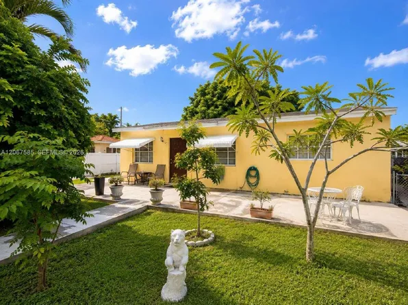 371 W 47th St, Hialeah, FL 33012