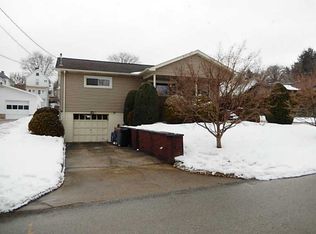 621 Broad St, Mount pleasant, PA