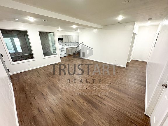 4th image of 2317 N 15th St #6