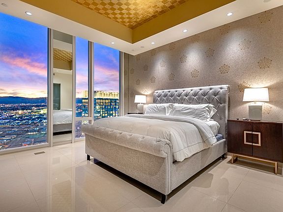 3rd image of 3750 S Las Vegas Blvd #4707