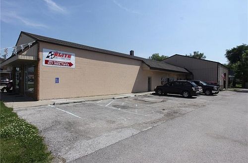 2nd image of 8807 Southeastern Ave