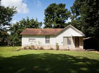 408 Moses St, Hope, AR 71801