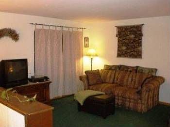 1st image of 1609 Hallbrook Dr