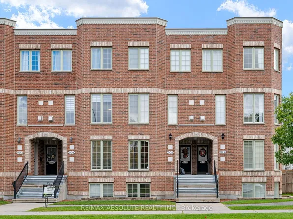 908 Longfields Dr, Ottawa, ON K2J 5K6