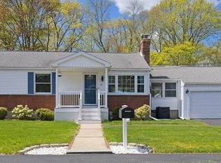 31 Brierwood Rd, Braintree, MA 02184
