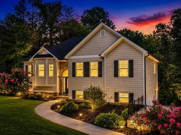 97 Denny Cir, Dallas, GA 30157