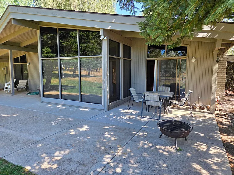 3500 N Country Club Dr — Photo 15