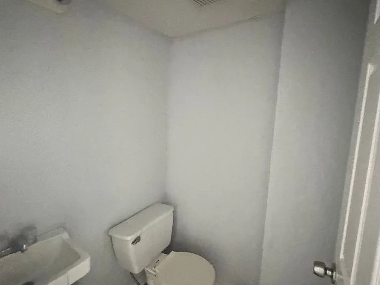 704 Cordova Dr #6 — Photo 16