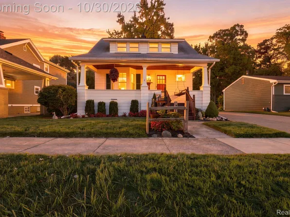 411 Hawthorn Ave, Royal Oak, MI 48067