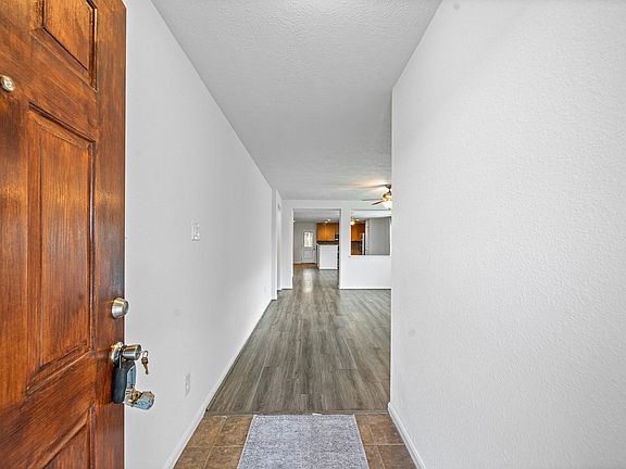 4th image of 16011 Arapaho Bend Ln