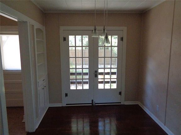 4th image of 408 NW 23rd St
