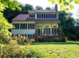 12 Elizabeth Ln, Middletown, CT 06457