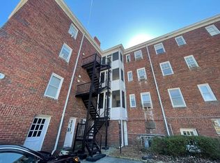 904 W Market St APT A3, Greensboro, NC 27401