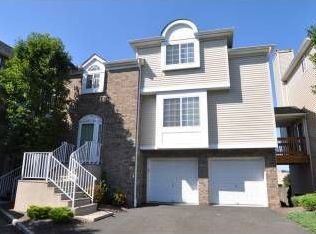 11 Whispering Way E, Berkeley Heights, NJ 07922