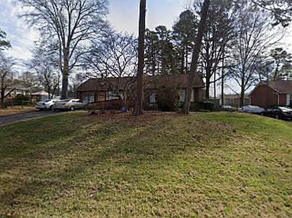 6414 Somersworth Dr, Charlotte, NC 28215
