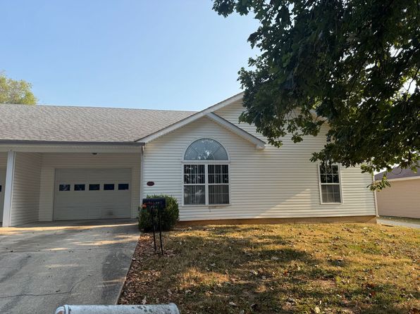 104 Cedar Tree Ln #B