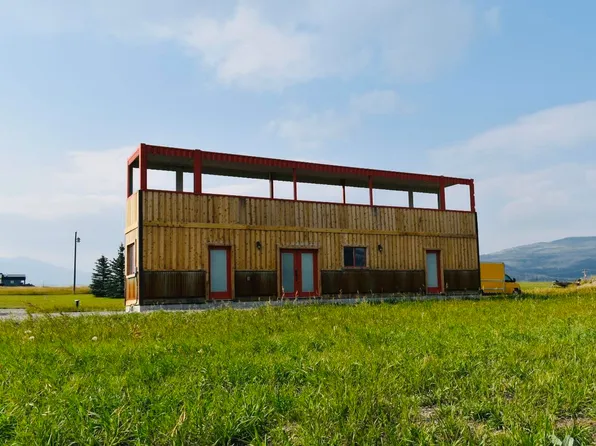 42 Ruby Dr, Hobson, MT 59452