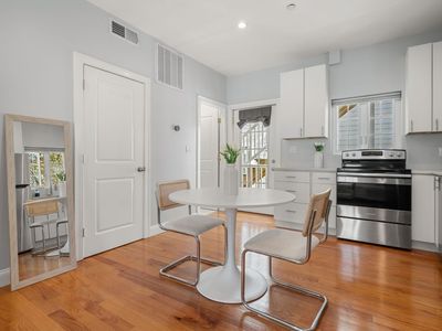 309-311 Sumner St #2R, Boston, MA, 02128