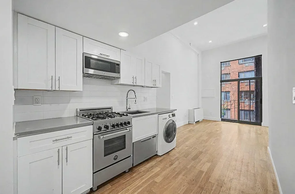 220 East 22nd Street — Photo 1