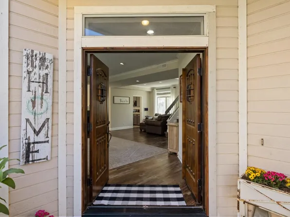 17554 Sugarmill Rd, Salinas, CA 93908