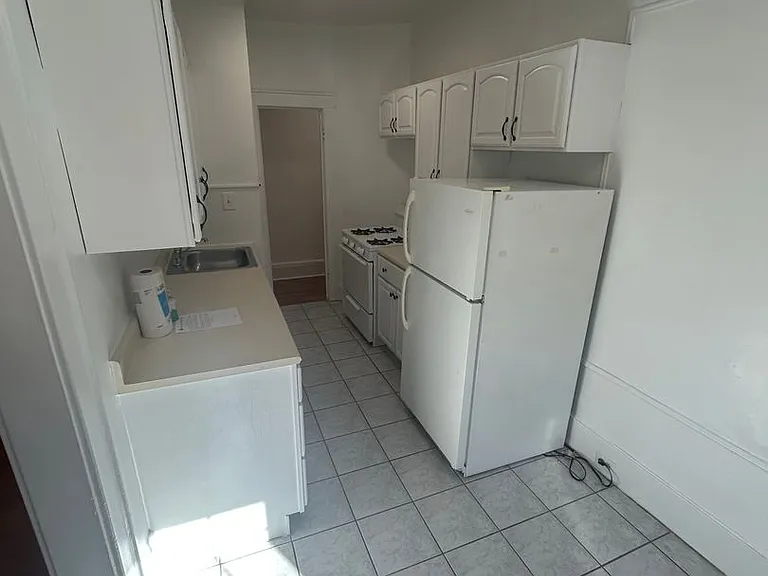 St. Luke's Place Apartment Homes — Photo 5