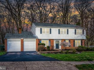 137 Kingsclere Dr, Southampton, PA