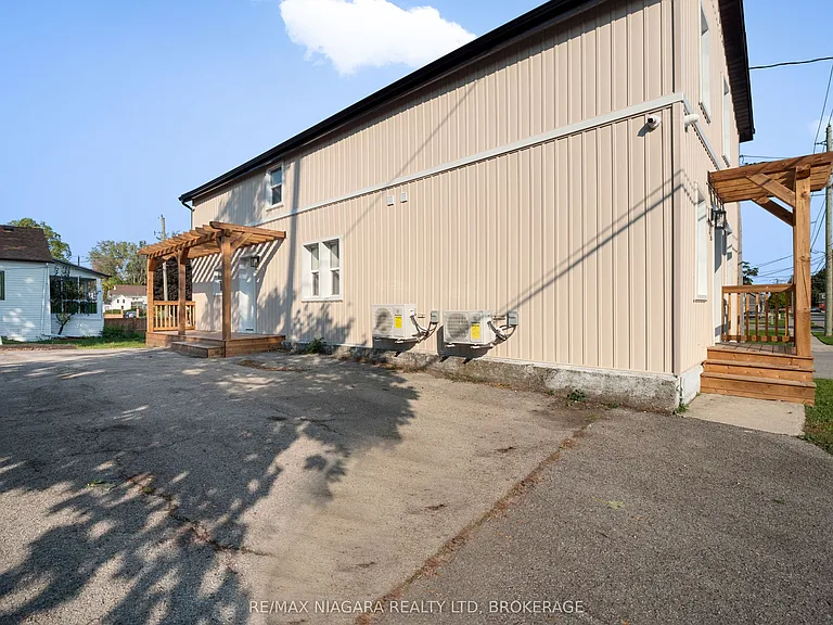 132 Waterloo St #1 — Photo 12