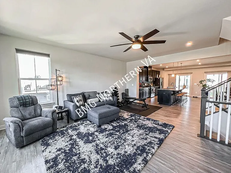 7731 Blackburn Ridge Dr — Photo 5