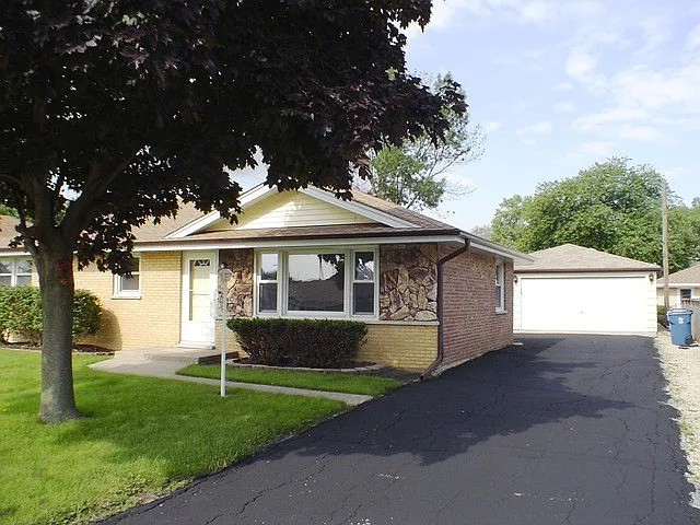 7342 Sholer Ave photo 1