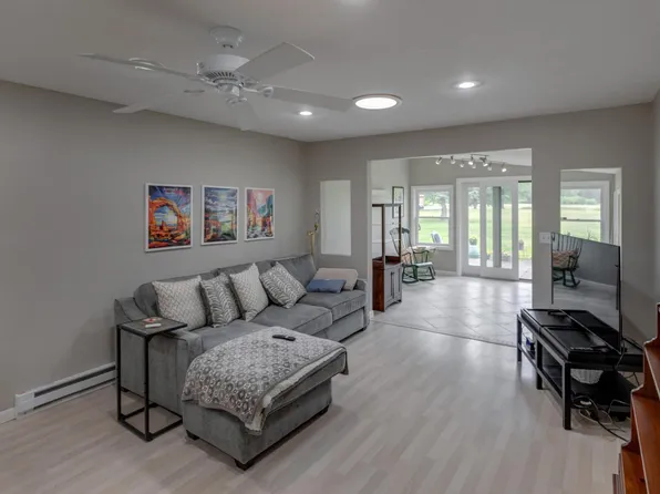 2286 28th Ave SW APT 204, Pine River, MN 56474