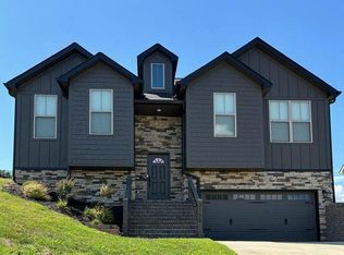 3166 Bridgewater Blvd, Morristown, TN 37814