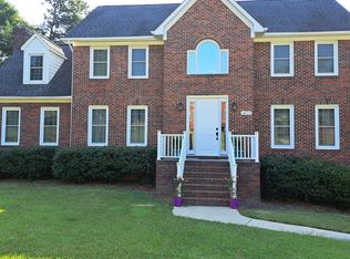 1405 Heatherbrook Dr, High Point, NC 27265