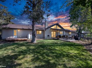 4050 SW Highland Ave, Redmond, OR 97756